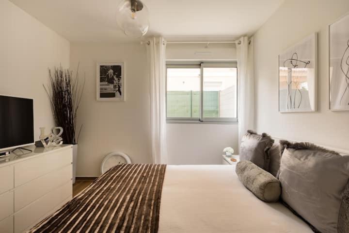 Stylish New 1 Bedroom Apartment In Juan Les Pins Αντίμπ Εξωτερικό φωτογραφία