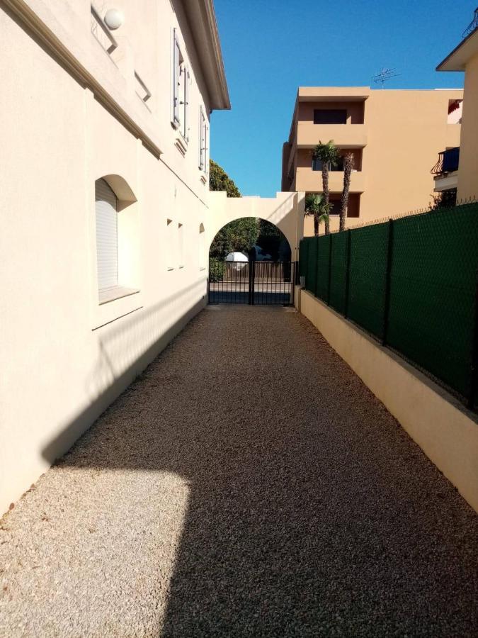Stylish New 1 Bedroom Apartment In Juan Les Pins Αντίμπ Εξωτερικό φωτογραφία